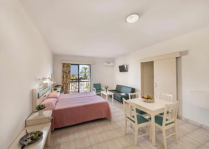 Seagull Apart-hotel 3*