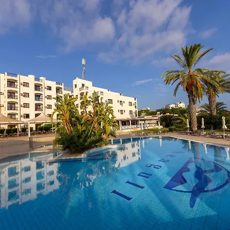 Aparthotel Seagull 3*