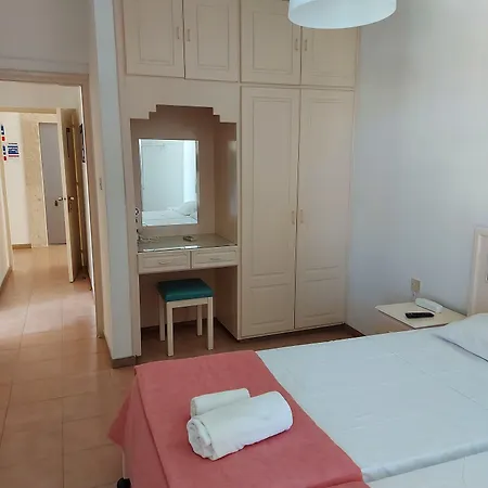 Seagull Aparthotel