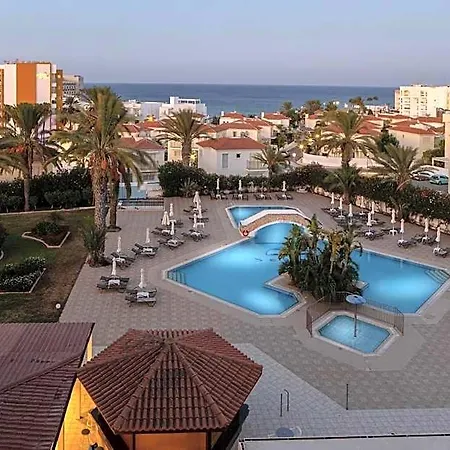 Aparthotel Seagull 3*